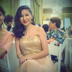 Meet your Posher, Zara